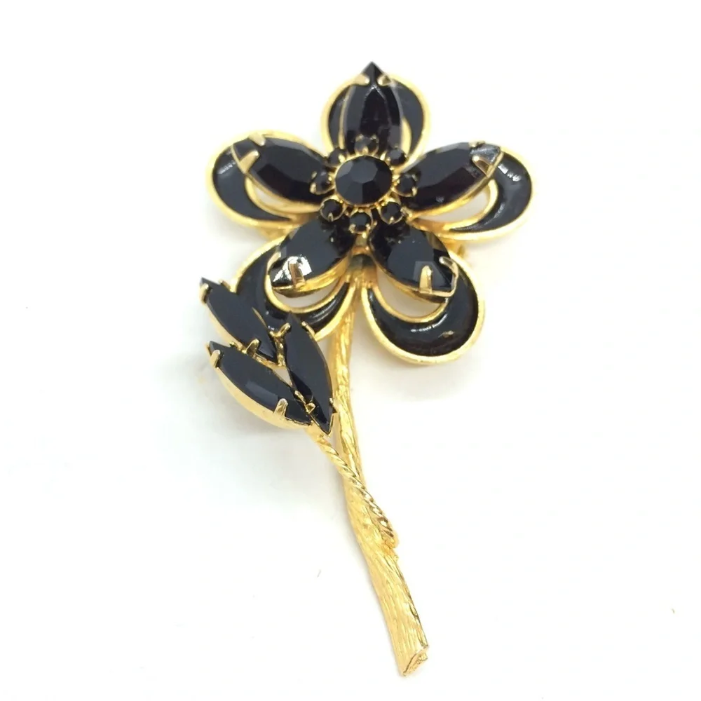 !!SOLD!! VINTAGE BLACK RHINESTONE FLOWER BROOCH PIN GOLD TONE - Picture 5 of 17
